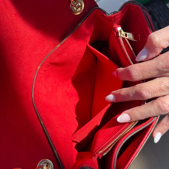 Louis Vuitton Pallas Chain Monogram - Picture 4 of 15